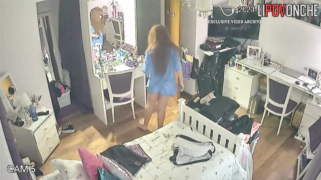 Juicy girl takes hot pics of her big boobs for boyfriend
