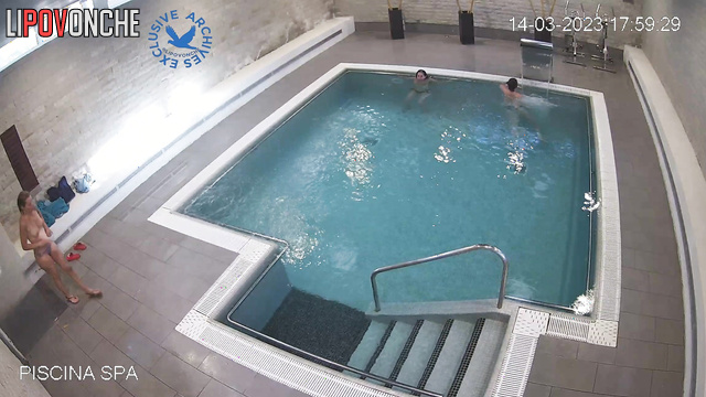 Lady chilling in the pool naked, look / public video